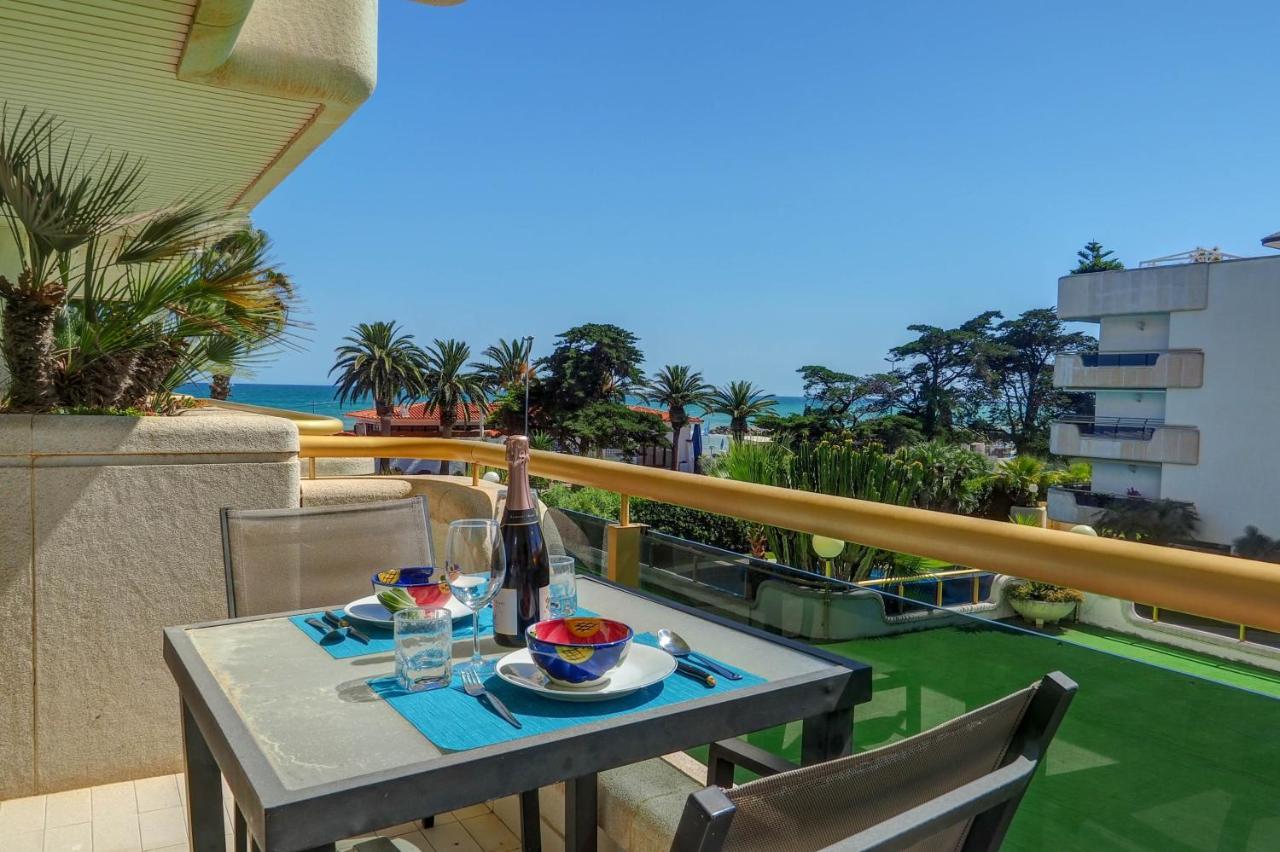 Mediterraneo Seaview Apartment By Hello Homes Sitges Kültér fotó