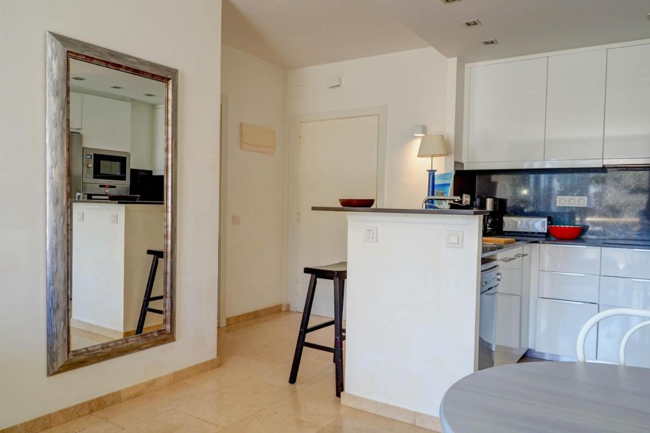 Mediterraneo Seaview Apartment By Hello Homes Sitges Kültér fotó