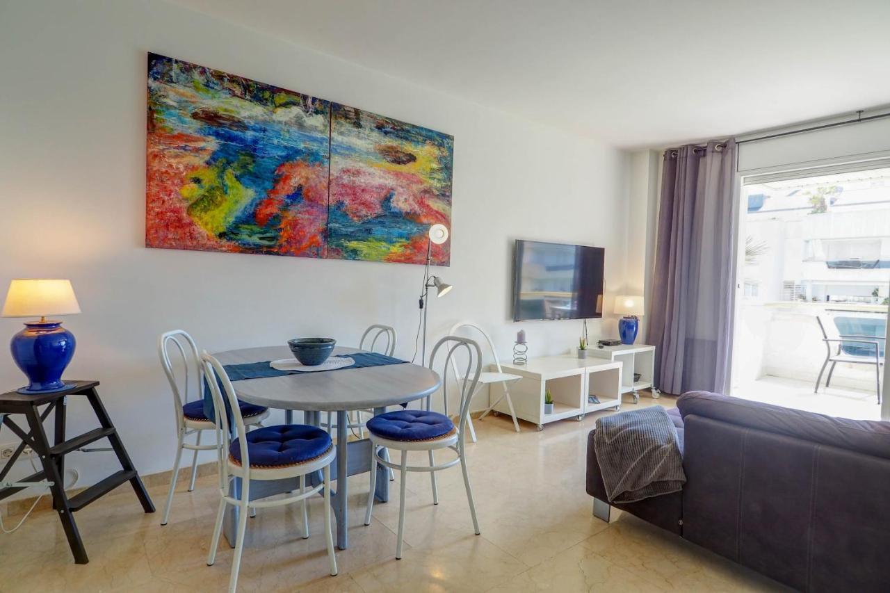 Mediterraneo Seaview Apartment By Hello Homes Sitges Kültér fotó