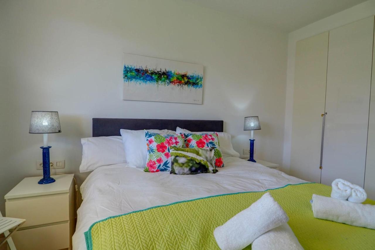Mediterraneo Seaview Apartment By Hello Homes Sitges Kültér fotó